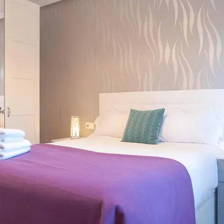 Av Severo Ochoa 31 Apartment *